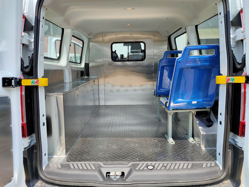 福特新全顺殡葬服务车(柴油短轴)图片4