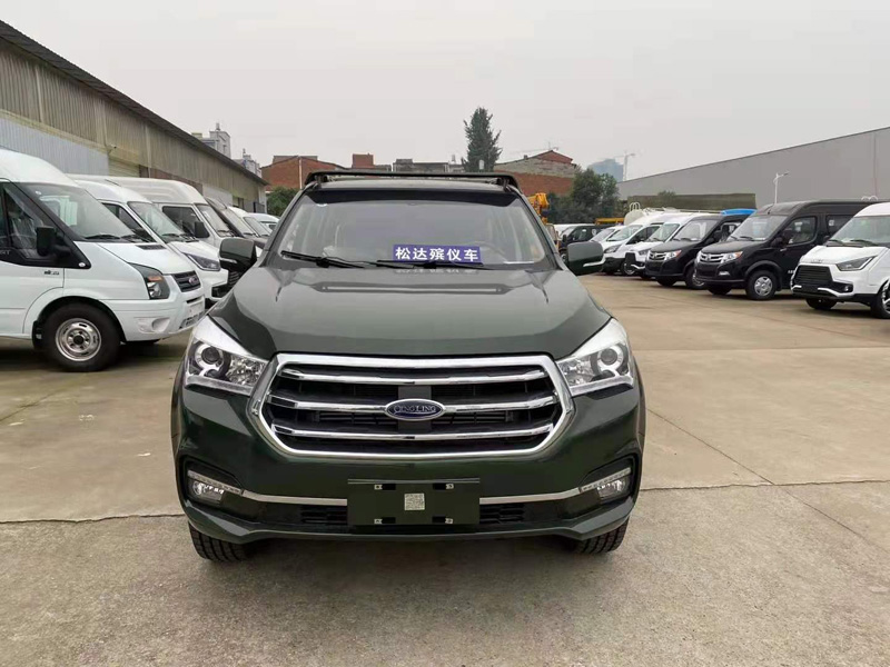 四驱五十铃殡仪车